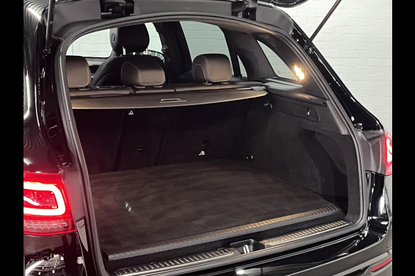 Mercedes-Benz GLC300e AMG Line Trekhaak | Open dak | Distronic | Stoelverwarming | Ambient verlichting | 360 camera | Keyless