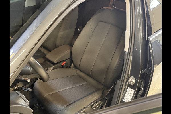 Audi Q2 35 TFSI Pro Line | ACC | Apple Carplay | | Camera | Stoelverwarming