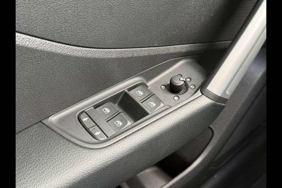 Audi Q2 35 TFSI Pro Line | ACC | Apple Carplay | | Camera | Stoelverwarming