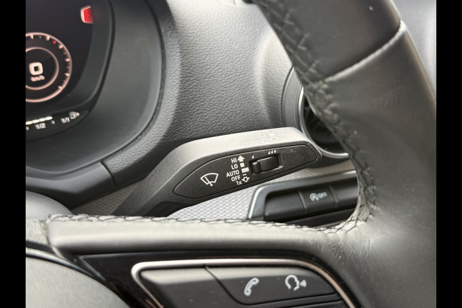 Audi Q2 35 TFSI Pro Line | ACC | Apple Carplay | | Camera | Stoelverwarming