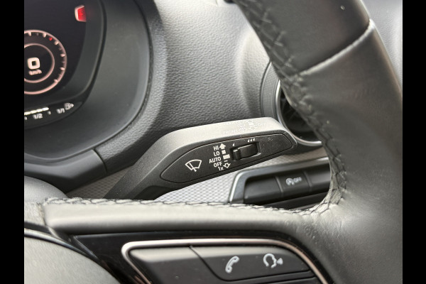 Audi Q2 35 TFSI Pro Line | ACC | Apple Carplay | | Camera | Stoelverwarming