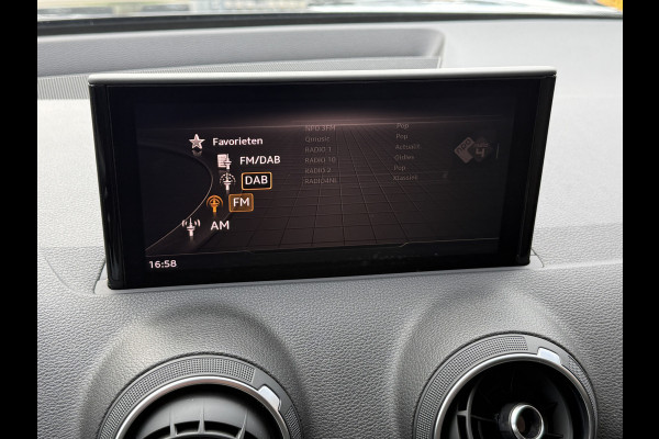 Audi Q2 35 TFSI Pro Line | ACC | Apple Carplay | | Camera | Stoelverwarming