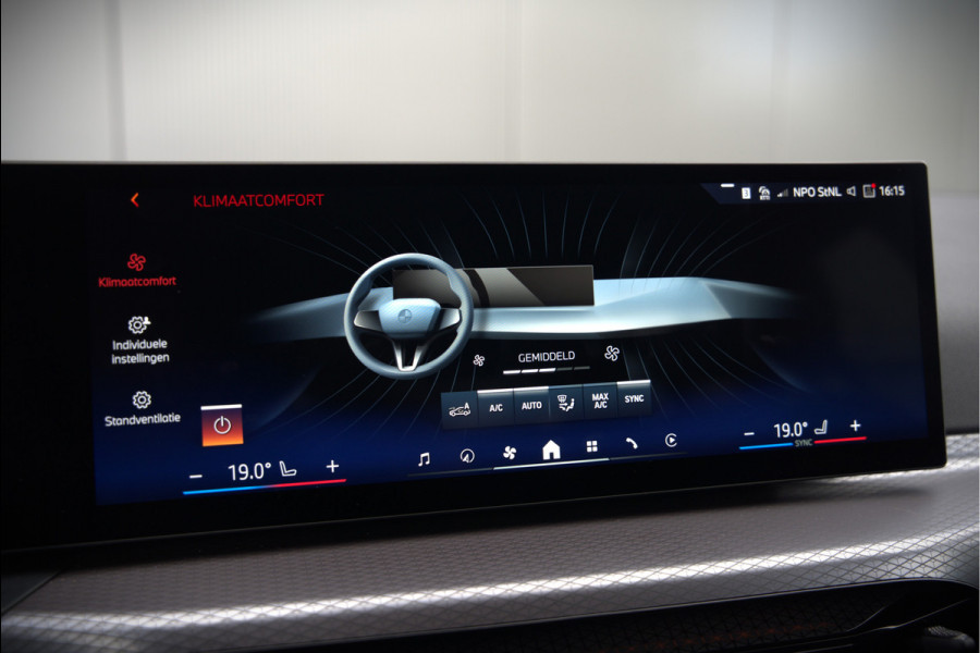 BMW 3 Serie Touring 330i xDrive High Excecutive M Sport | M Performance | Stoelverwarming | Camera | Navigatie | Parkeersensoren | Apple Carplay | Keyless | HIFI | Adaptive Cruise Control | DAB | LED | BTW | Fabrieksgarantie