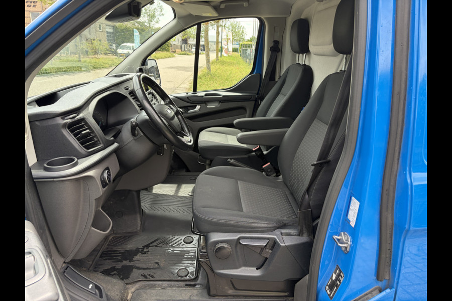 Ford Transit Custom 300 2.0 TDCI 130PK Euro6 L2H1 Trend ✓ navigatie ✓ camera ✓ trekhaak 2800KG ✓ dakdragers