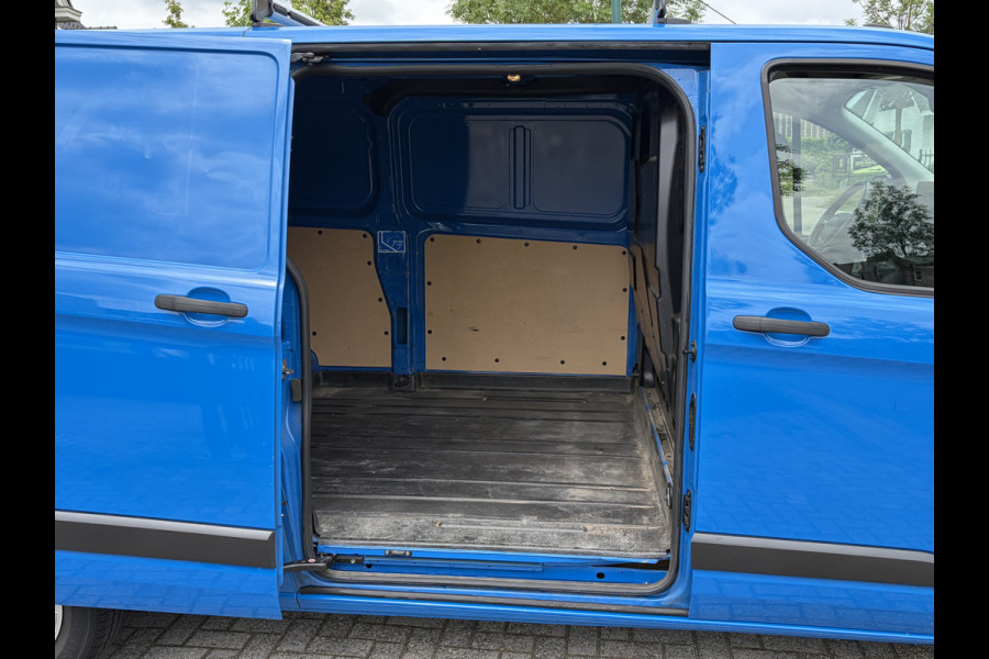 Ford Transit Custom 300 2.0 TDCI 130PK Euro6 L2H1 Trend ✓ navigatie ✓ camera ✓ trekhaak 2800KG ✓ dakdragers