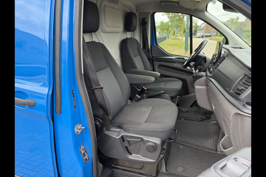 Ford Transit Custom 300 2.0 TDCI 130PK Euro6 L2H1 Trend ✓ navigatie ✓ camera ✓ trekhaak 2800KG ✓ dakdragers