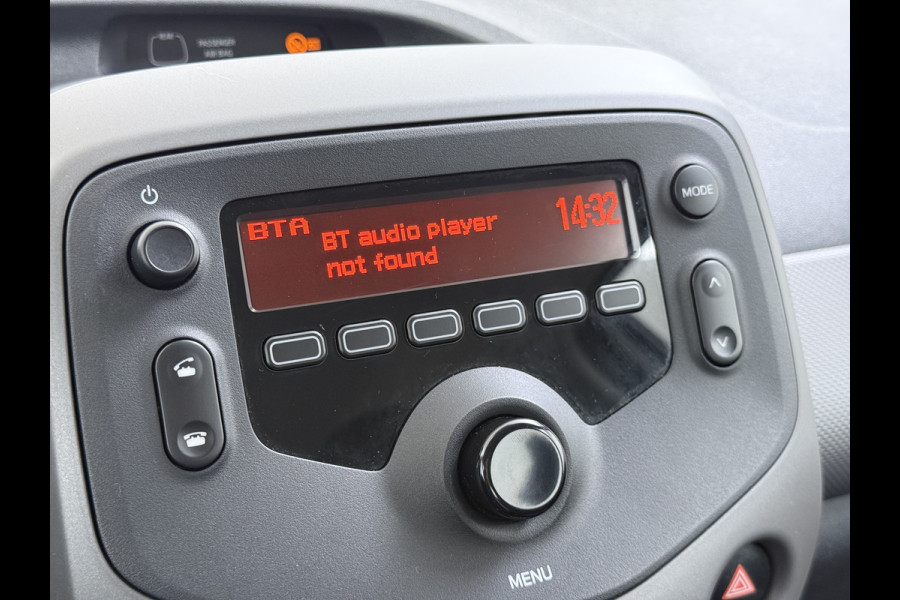 Peugeot 108 1.0 e-VTi 5Drs Airco Bluetooth Elek.Ramen Pack Premium Active Isofix ESP Mistlampen Origineel Nederlanse Auto