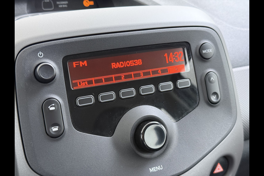 Peugeot 108 1.0 e-VTi 5Drs Airco Bluetooth Elek.Ramen Pack Premium Active Isofix ESP Mistlampen Origineel Nederlanse Auto