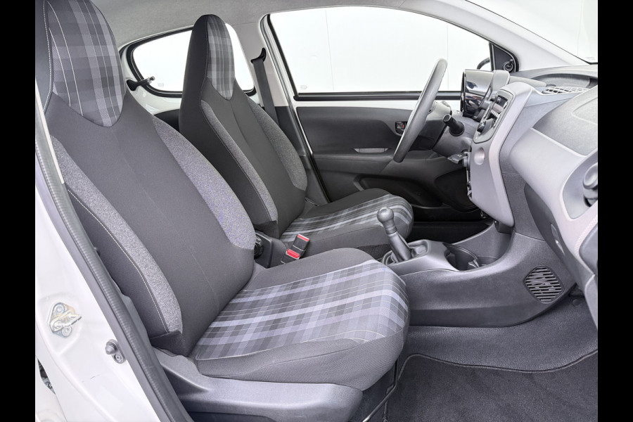 Peugeot 108 1.0 e-VTi 5Drs Airco Bluetooth Elek.Ramen Pack Premium Active Isofix ESP Mistlampen Origineel Nederlanse Auto