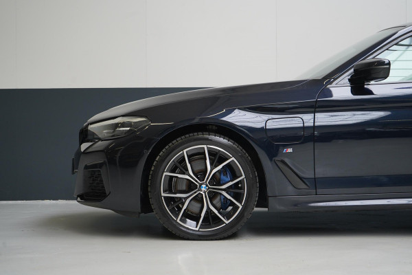 BMW 5 Serie 530e 293pk M Sport Edition | SoH 84% | Leder | Sportstoelen | Elektr.verstl. stoelen | Trekhaak