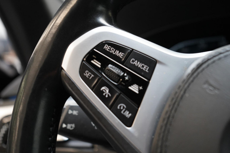 BMW 5 Serie 530e 293pk M Sport Edition | SoH 84% | Leder | Sportstoelen | Elektr.verstl. stoelen | Trekhaak