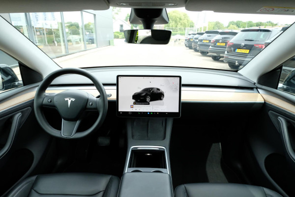 Tesla Model Y Long Range AWD 75 kWh 514 PK | Full Self Driving | Auto Pilot | Dual Motor | Panorama dak | Elektrische Stoelen | Elektrische Klep | 19 Inch |