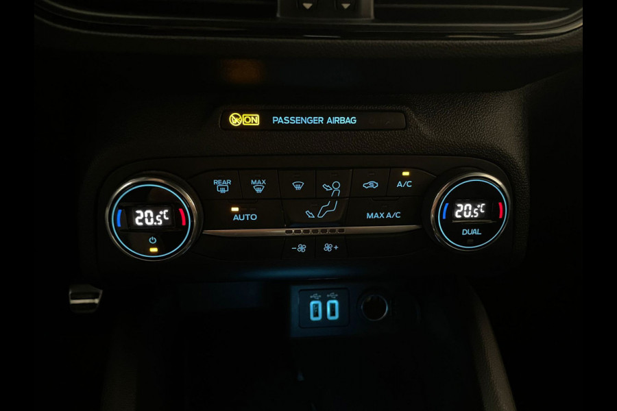 Ford FOCUS Wagon 1.0 EcoBoost Hybrid ST Line Business ECC NAVI CRUISE APPLE CARPLAY TREKHAAK SPORTSTOELEN