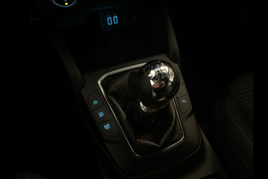 Ford FOCUS Wagon 1.0 EcoBoost Hybrid ST Line Business ECC NAVI CRUISE APPLE CARPLAY TREKHAAK SPORTSTOELEN