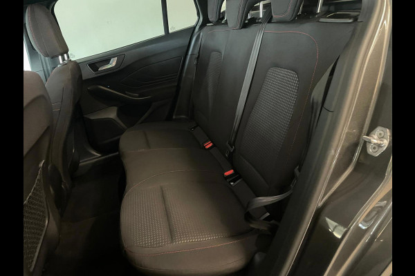 Ford FOCUS Wagon 1.0 EcoBoost Hybrid ST Line Business ECC NAVI CRUISE APPLE CARPLAY TREKHAAK SPORTSTOELEN