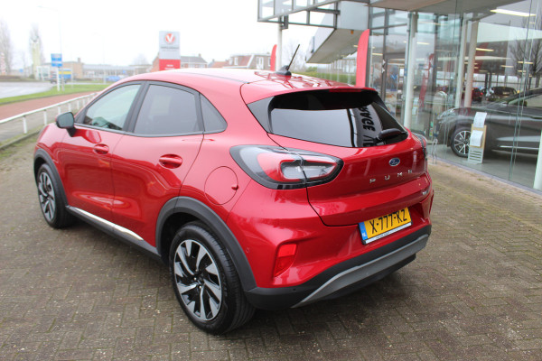 Ford Puma 1.0-125pk EcoBoost Mild-Hybrid Titanium. Fabrieksgarantie t/m 09-05-2027 ! Volautm. airco, stoel-, stuur- en voorraamverwarming, trekhaak, privacy glass, adaptive cruise cntrl, dodehoek assistent, camera, pdc v+a, rij-assistent pakket, winterpakket, metallic lak etc
