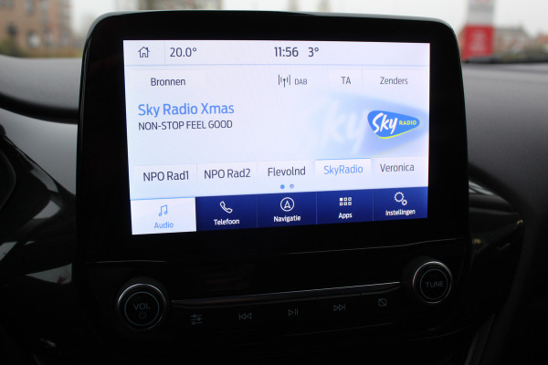 Ford Puma 1.0-125pk EcoBoost Mild-Hybrid Titanium. Fabrieksgarantie t/m 09-05-2027 ! Volautm. airco, stoel-, stuur- en voorraamverwarming, trekhaak, privacy glass, adaptive cruise cntrl, dodehoek assistent, camera, pdc v+a, rij-assistent pakket, winterpakket, metallic lak etc