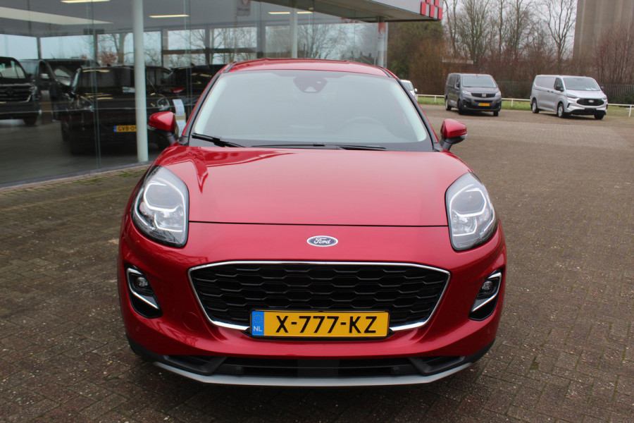 Ford Puma 1.0-125pk EcoBoost Mild-Hybrid Titanium. Fabrieksgarantie t/m 09-05-2027 ! Volautm. airco, stoel-, stuur- en voorraamverwarming, trekhaak, privacy glass, adaptive cruise cntrl, dodehoek assistent, camera, pdc v+a, rij-assistent pakket, winterpakket, metallic lak etc