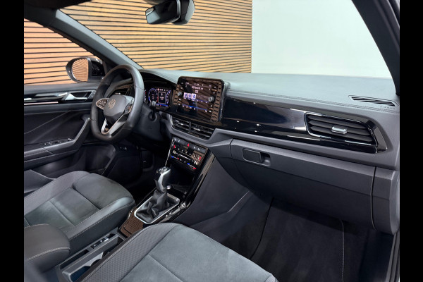 Volkswagen T-Roc 1.5 TSI R-Line DSG | Pano | Massage stoel bestuurder | IQ.Light | ACC | Camera | 19 Inch Misano | 2023