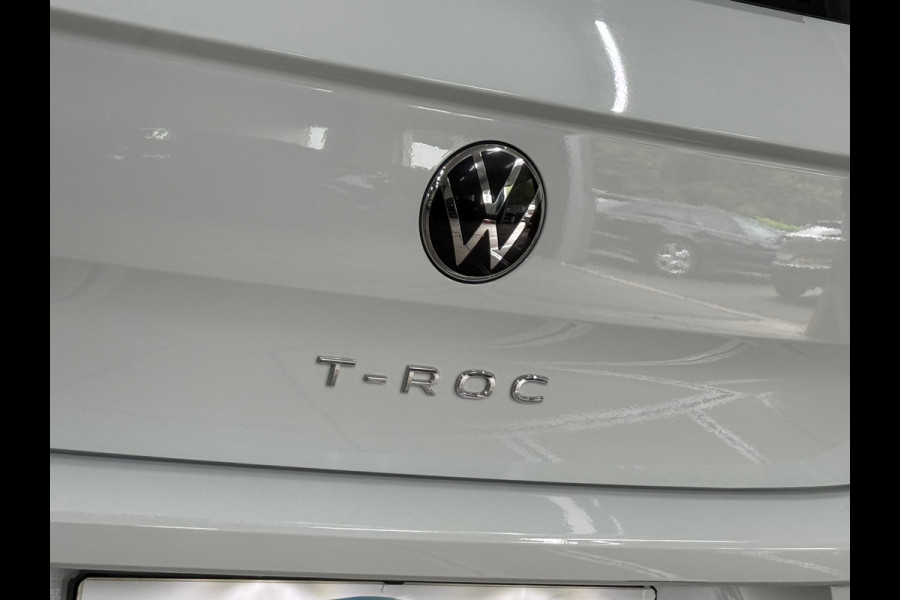 Volkswagen T-Roc 1.5 TSI R-Line DSG | Pano | Massage stoel bestuurder | IQ.Light | ACC | Camera | 19 Inch Misano | 2023
