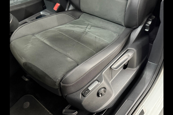 Volkswagen T-Roc 1.5 TSI R-Line DSG | Pano | Massage stoel bestuurder | IQ.Light | ACC | Camera | 19 Inch Misano | 2023