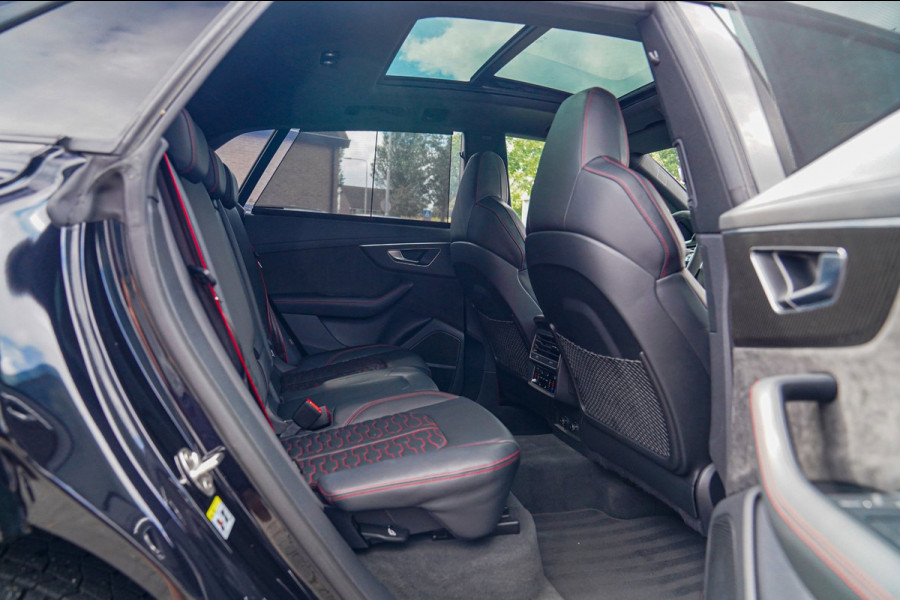 Audi RSQ8 4.0 TFSI RS Q8 Quattro | Massage | Carbon | Alcantara | Stoelkoeling/verwarming | Bang&Olufsen | Memory | 23 inch | NAP