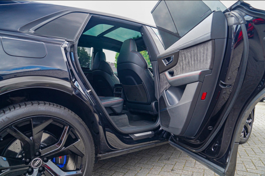Audi RSQ8 4.0 TFSI RS Q8 Quattro | Massage | Carbon | Alcantara | Stoelkoeling/verwarming | Bang&Olufsen | Memory | 23 inch | NAP