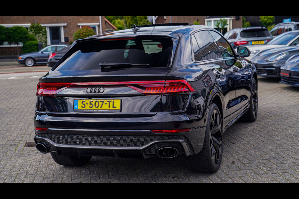 Audi RSQ8 4.0 TFSI RS Q8 Quattro | Massage | Carbon | Alcantara | Stoelkoeling/verwarming | Bang&Olufsen | Memory | 23 inch | NAP