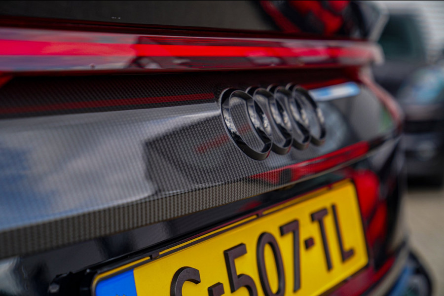 Audi RSQ8 4.0 TFSI RS Q8 Quattro | Massage | Carbon | Alcantara | Stoelkoeling/verwarming | Bang&Olufsen | Memory | 23 inch | NAP