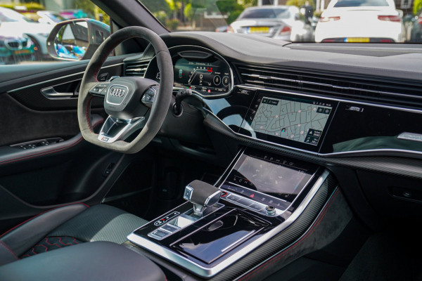 Audi RSQ8 4.0 TFSI RS Q8 Quattro | Massage | Carbon | Alcantara | Stoelkoeling/verwarming | Bang&Olufsen | Memory | 23 inch | NAP