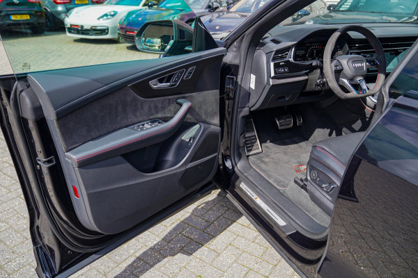 Audi RSQ8 4.0 TFSI RS Q8 Quattro | Massage | Carbon | Alcantara | Stoelkoeling/verwarming | Bang&Olufsen | Memory | 23 inch | NAP