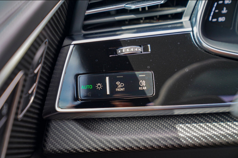 Audi RSQ8 4.0 TFSI RS Q8 Quattro | Massage | Carbon | Alcantara | Stoelkoeling/verwarming | Bang&Olufsen | Memory | 23 inch | NAP