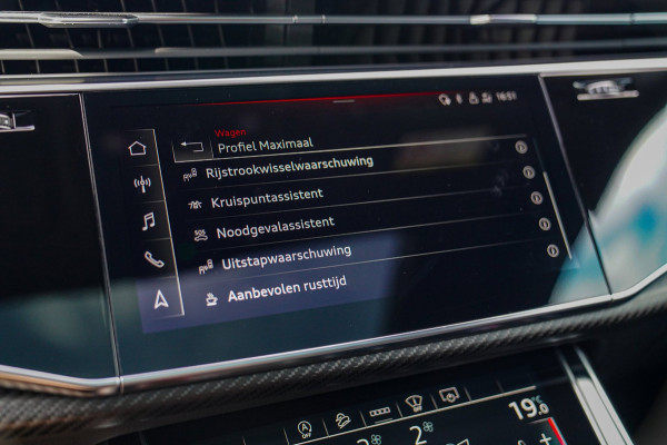 Audi RSQ8 4.0 TFSI RS Q8 Quattro | Massage | Carbon | Alcantara | Stoelkoeling/verwarming | Bang&Olufsen | Memory | 23 inch | NAP