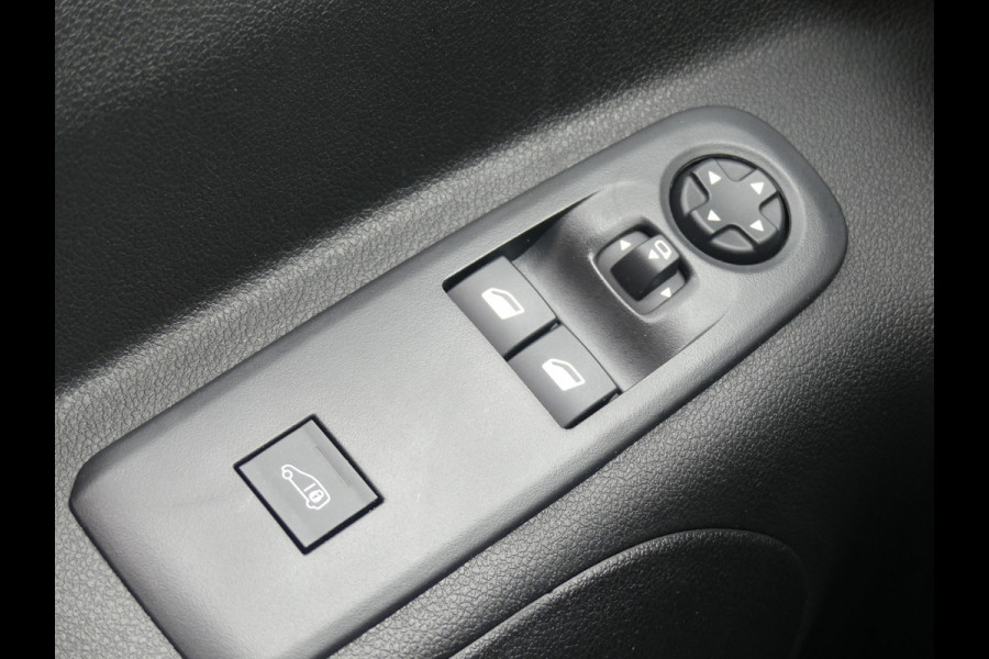 Peugeot e-Partner 136 L2 50 kWh Camera/Airco/Adaptive cruise control