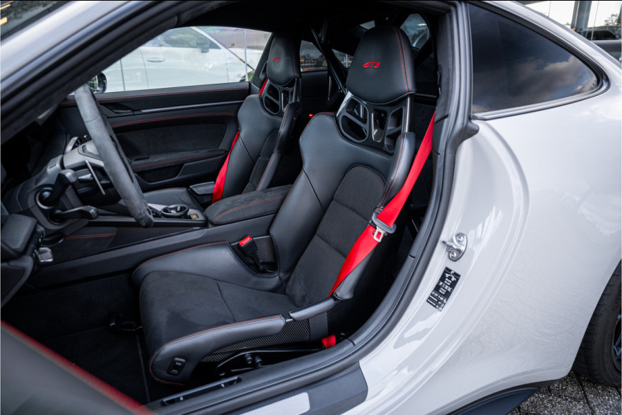 Porsche 911 4.0 GT3 ** Clubsport ** PPF ** NL auto ** PCCB ** Lift ** Carbon Dak ** PTV Plus ** 4-wiel sturing NP 295K ** NAP ** 992 GT3