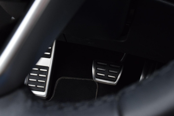Volkswagen Golf 1.5 eTSI Goal|ACC|Stoel+stuurverw.|Carplay|Sfeer