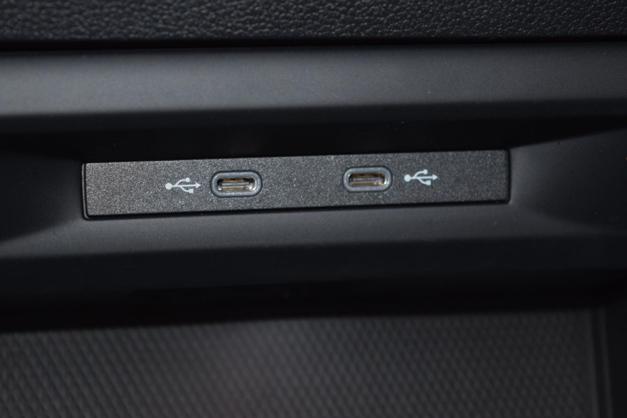 Volkswagen Golf 1.5 eTSI Goal|ACC|Stoel+stuurverw.|Carplay|Sfeer