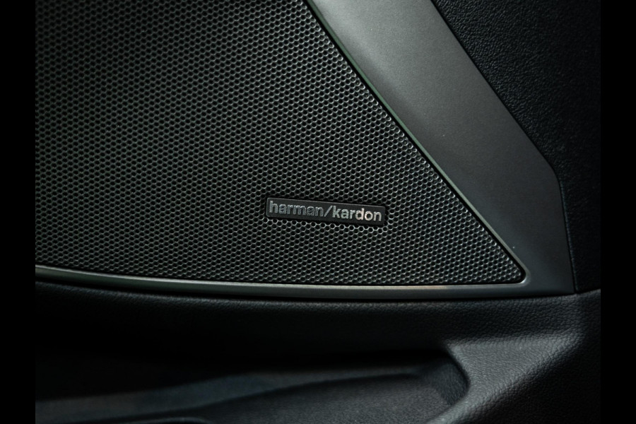 BMW 3 Serie M3 CS | Akra | 551 PK | Carbon Kuipstoelen | Harman Kardon  |