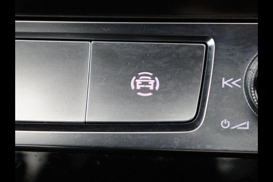 Audi e-tron Sportback 50 quattro S edition 71 kWh | SOH 90.4 | Panoramadak | Adaptive cruise | Matrix LED | Elek. Stoelen | Memory | Stoelverwarming | Camera | DAB |