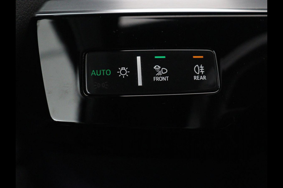 Audi e-tron Sportback 50 quattro S edition 71 kWh | SOH 90.4 | Panoramadak | Adaptive cruise | Matrix LED | Elek. Stoelen | Memory | Stoelverwarming | Camera | DAB |