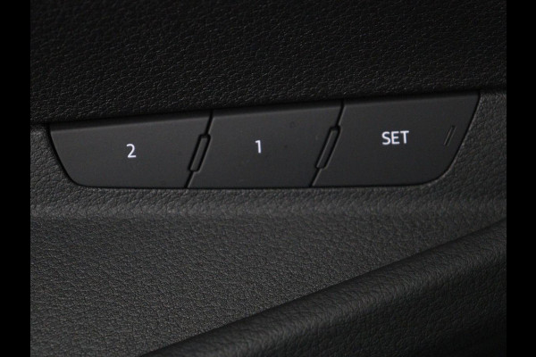 Audi e-tron Sportback 50 quattro S edition 71 kWh | SOH 90.4 | Panoramadak | Adaptive cruise | Matrix LED | Elek. Stoelen | Memory | Stoelverwarming | Camera | DAB |