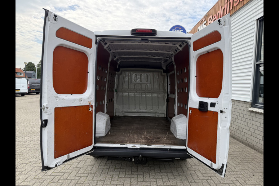 Fiat Ducato 30 2.3 MultiJet L2H2 / vaste prijs rijklaar € 14.950 ex btw / lease vanaf € 252 / lichtmetalen velgen / cruise en climate control / trekhaak / camera / euro 6 / navi