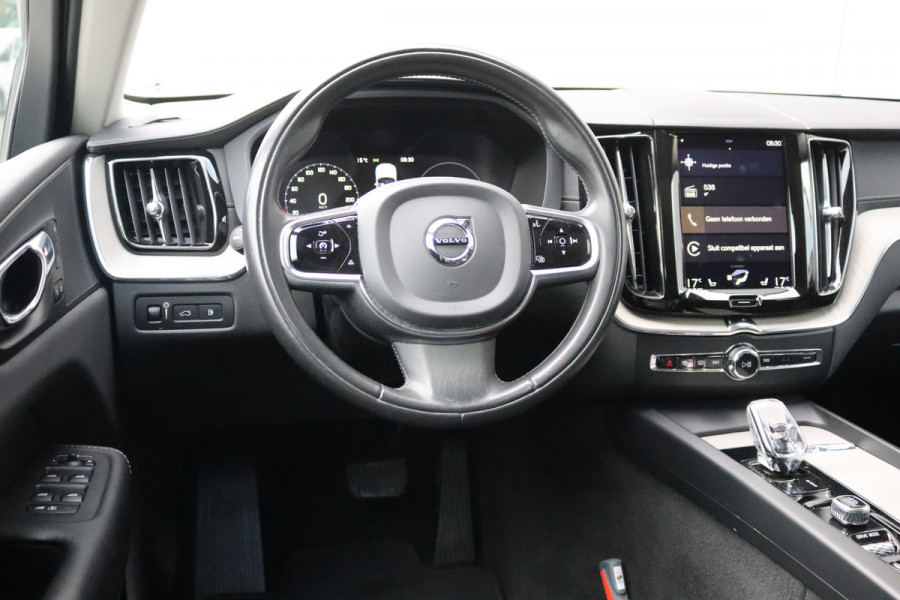 Volvo XC60 2.0 T8 Twin Engine AWD Inscription Pano-dak/Trekhaak/Memory-stoel/360-camera/Stoelverwarming