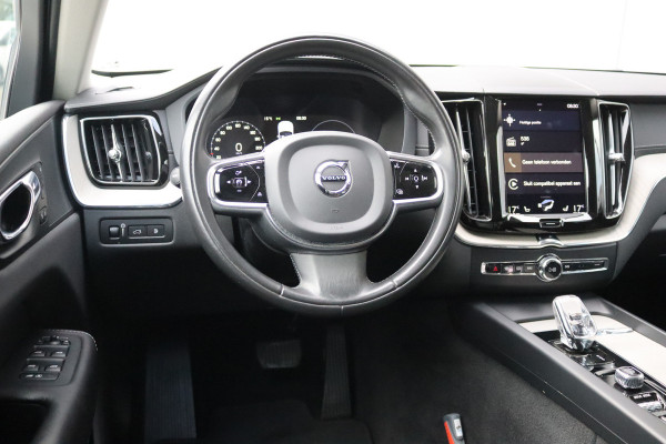 Volvo XC60 2.0 T8 Twin Engine AWD Inscription Pano-dak/Trekhaak/Memory-stoel/360-camera/Stoelverwarming