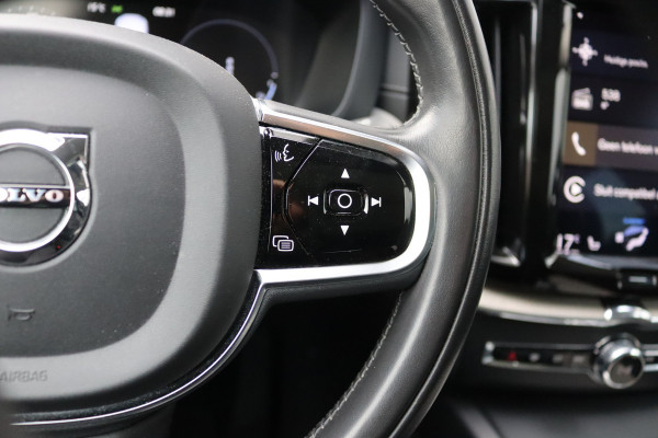 Volvo XC60 2.0 T8 Twin Engine AWD Inscription Pano-dak/Trekhaak/Memory-stoel/360-camera/Stoelverwarming