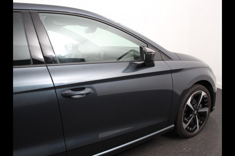 Seat Ibiza 1.0 EcoTSI 110pk DSG FR Navigatie Apple Carplay/Android Auto Climate Control Camera Adaptive Cruise Control