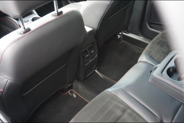 Ford Kuga 225PK PHEV ST-Line X ALLSEASONS | WINTERPACK | SPORTIEF
