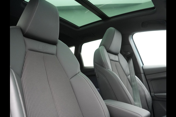 Audi Q4 e-tron 45 Quattro S Line 82 kWh 265pk Dealer O.H. | Trekhaak Af Fabriek | Panodak | Adaptive Cruise | Camera | Sportstoelen Memory & Verwarmd | Sfeerverlichting | Keyless | Navigatie | DAB |