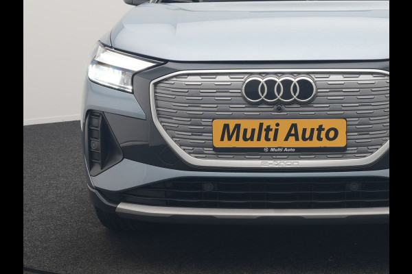 Audi Q4 e-tron 45 Quattro S Line 82 kWh 265pk Dealer O.H. | Trekhaak Af Fabriek | Panodak | Adaptive Cruise | Camera | Sportstoelen Memory & Verwarmd | Sfeerverlichting | Keyless | Navigatie | DAB |