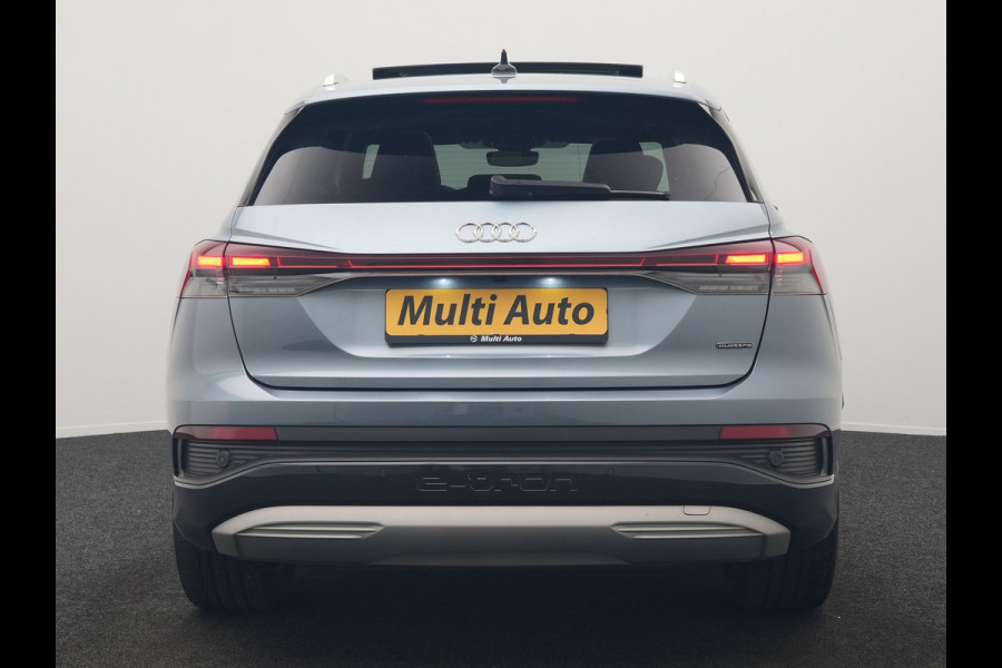 Audi Q4 e-tron 45 Quattro S Line 82 kWh 265pk Dealer O.H. | Trekhaak Af Fabriek | Panodak | Adaptive Cruise | Camera | Sportstoelen Memory & Verwarmd | Sfeerverlichting | Keyless | Navigatie | DAB |